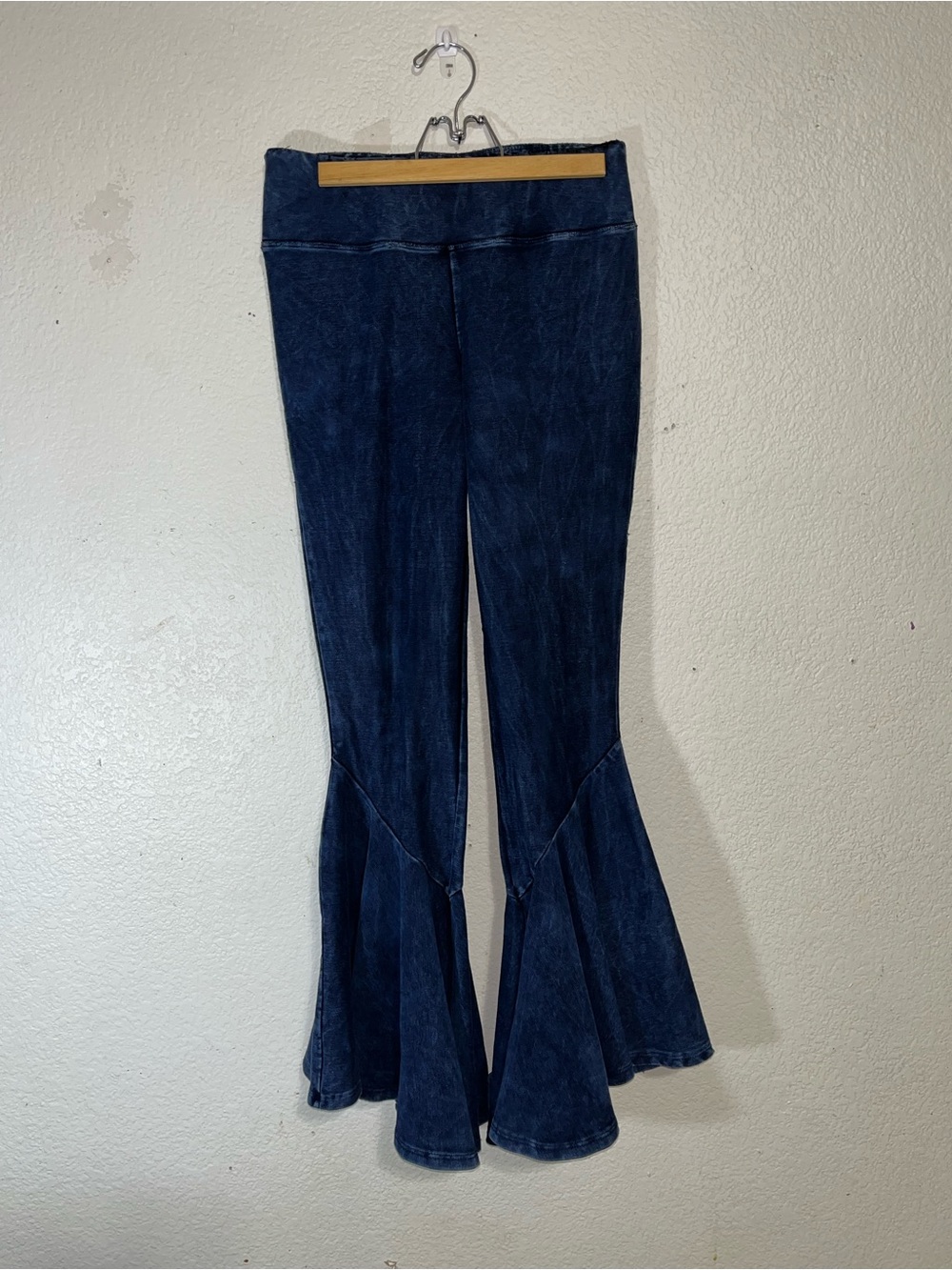 EARTHBOUND Denim Blue Stretch Fabric Jeggings